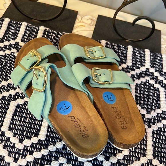 Bio Gold Sandals turquoise slip on, size 7.5 - Picture 7 of 8